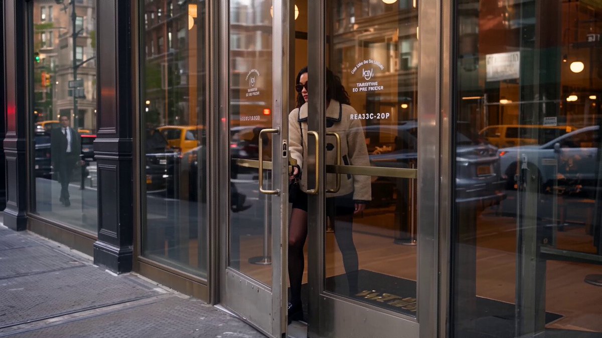 NYC street-style fashion walk