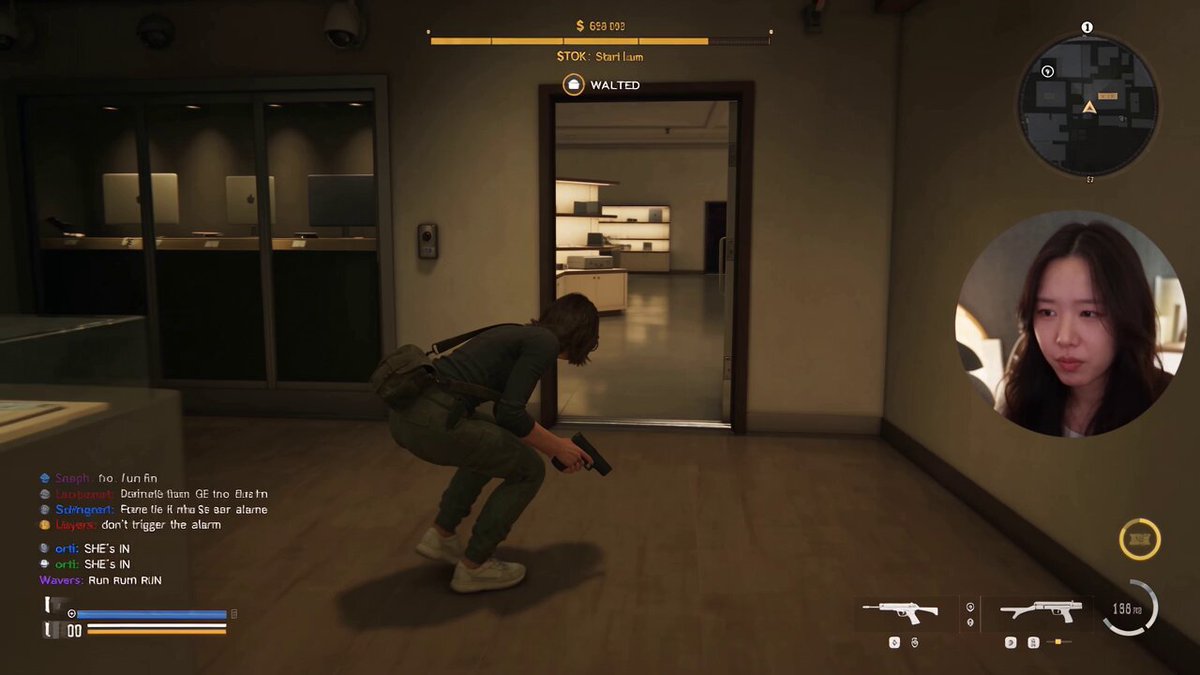 Streamer plays crime-action heist livestream