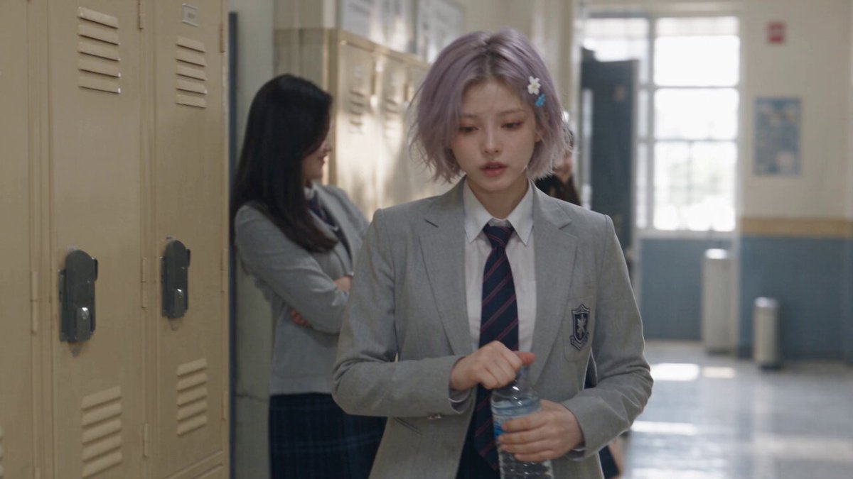 Bullied student gains energy powers
